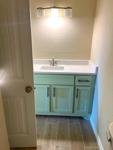 2525 NW 62nd Street 201, Oklahoma City, OK 73112