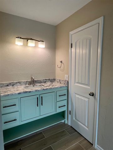 2525 NW 62nd Street 201, Oklahoma City, OK 73112