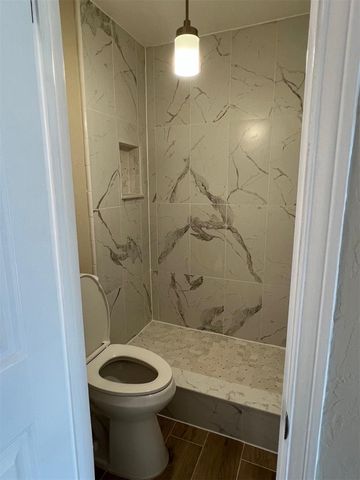 2525 NW 62nd Street 201, Oklahoma City, OK 73112