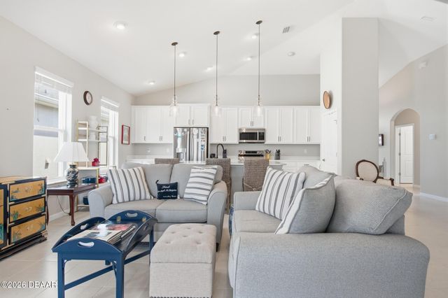 34 Lagoon Way, Palm Coast, FL 32137