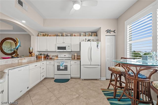 4670 Turnberry Lake DR 305, Estero, FL 33928
