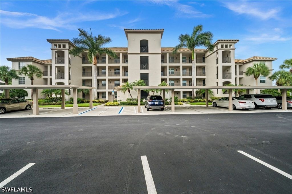 4670 Turnberry Lake DR 305, Estero, FL 33928