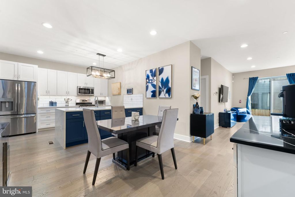 819 N UBER ST #2, Philadelphia, PA 19130 — exterior