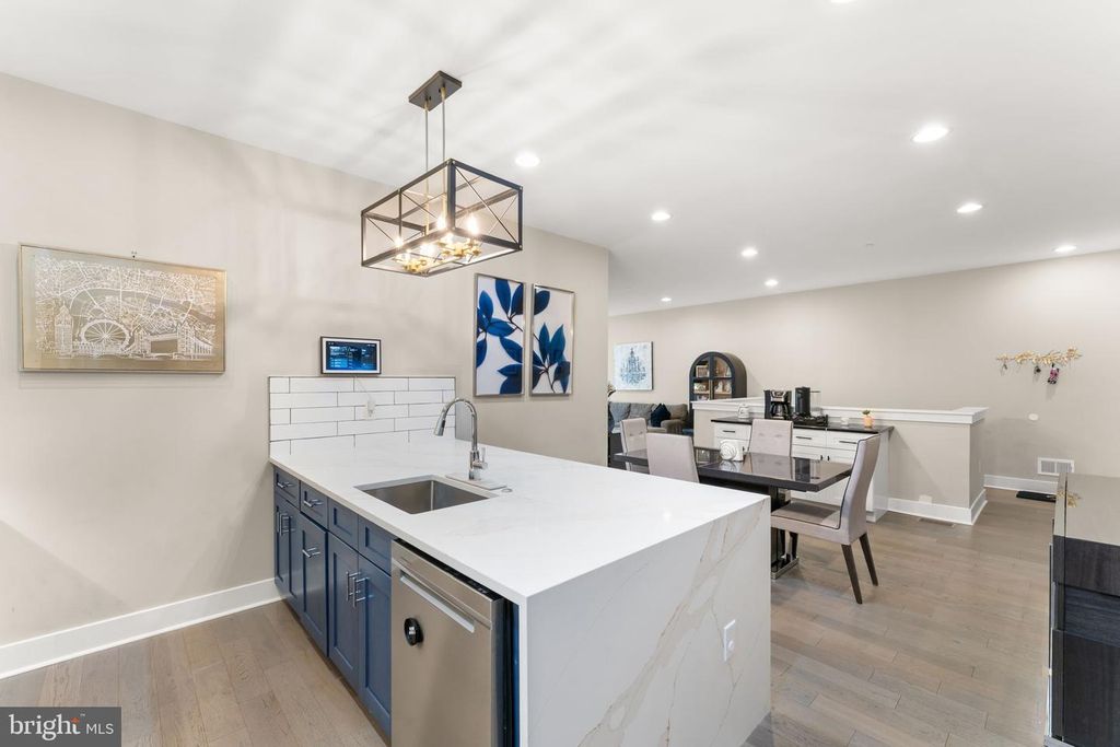 819 N UBER ST #2, Philadelphia, PA 19130 — photo 5
