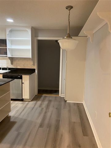 5612 16TH STREET, Zephyrhills, FL 33542