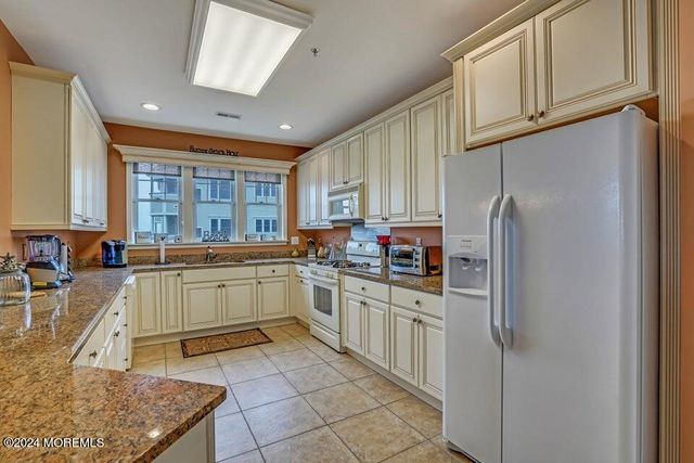 33 Cooper Avenue 307, Long Branch, NJ 07740