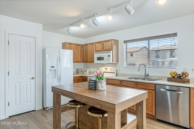 12886 N Desert Olive Drive, Oro Valley, AZ 85755
