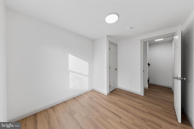 121-123 N REPAUNO AVE, Gibbstown, NJ 08027