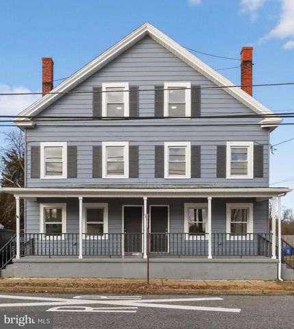 121-123 N REPAUNO AVE, Gibbstown, NJ 08027