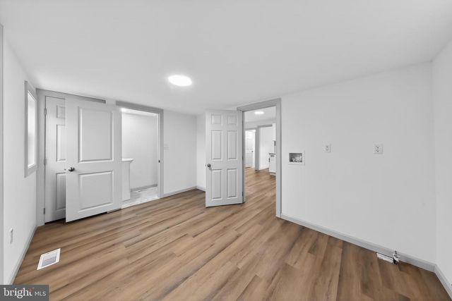 121-123 N REPAUNO AVE, Gibbstown, NJ 08027