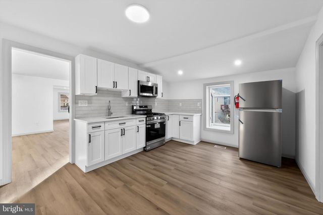 121-123 N REPAUNO AVE, Gibbstown, NJ 08027