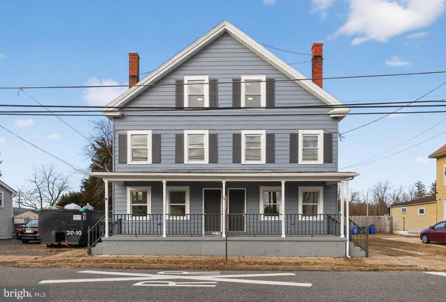 121-123 N REPAUNO AVE, Gibbstown, NJ 08027