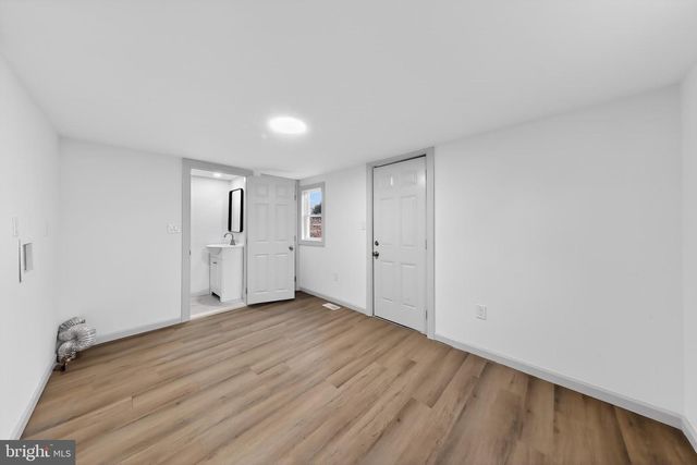 121-123 N REPAUNO AVE, Gibbstown, NJ 08027