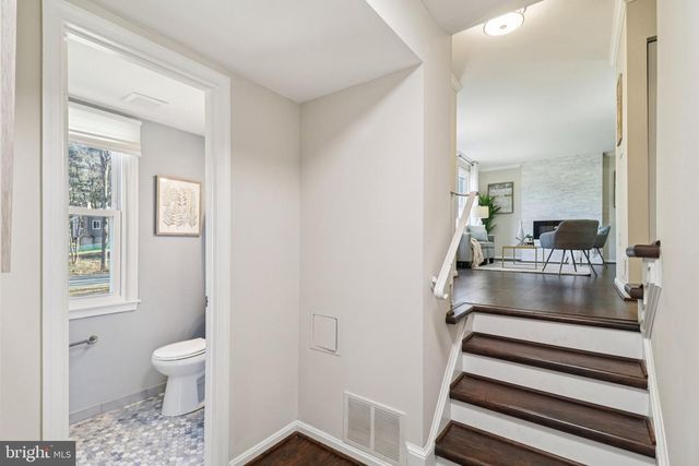 16920 GLEN OAK RUN, Rockville, MD 20855