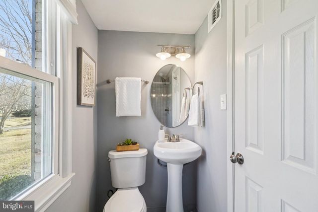 16920 GLEN OAK RUN, Rockville, MD 20855