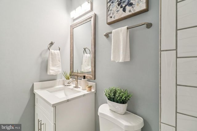 16920 GLEN OAK RUN, Rockville, MD 20855