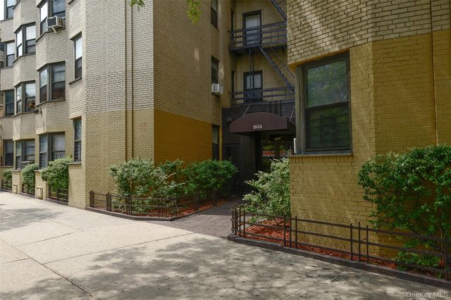 1855 Grand Concourse 51, Bronx, NY 10453