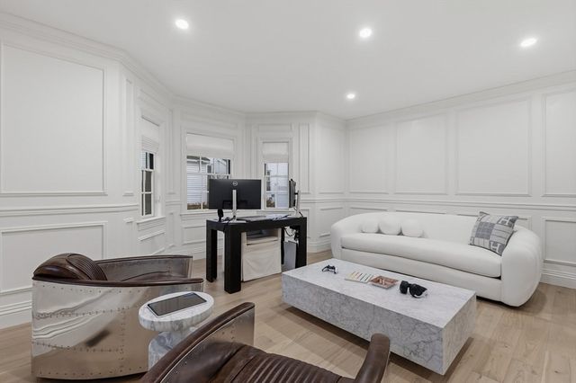 959 Chestnut Street, Newton, MA 02464