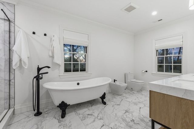 959 Chestnut Street, Newton, MA 02464