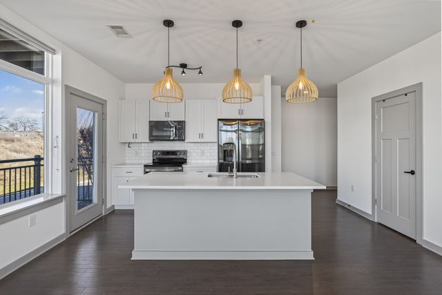 1638 54th Ave N Apt 204, Nashville, TN 37209