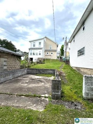 233 North Warren Street, Orwigsburg, PA 17961