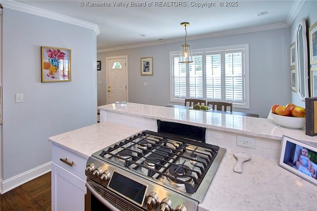 140 Abney Circle, Charleston, WV 25314