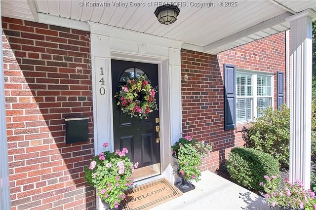 140 Abney Circle, Charleston, WV 25314