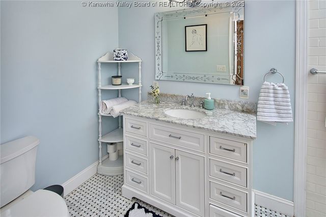 140 Abney Circle, Charleston, WV 25314