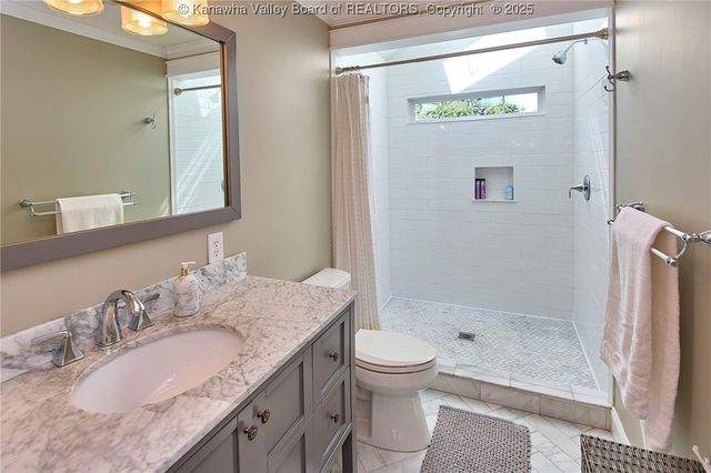 140 Abney Circle, Charleston, WV 25314