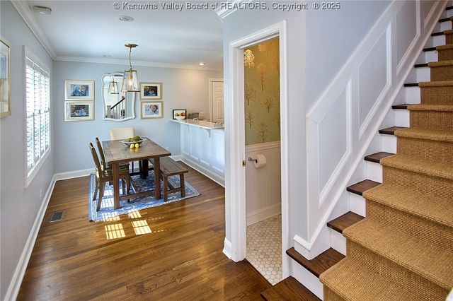 140 Abney Circle, Charleston, WV 25314