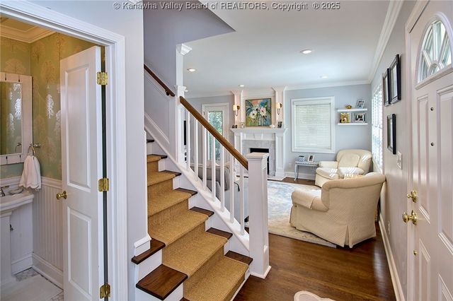 140 Abney Circle, Charleston, WV 25314