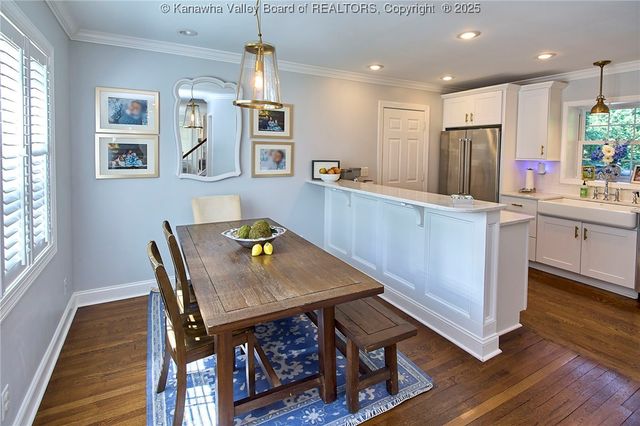 140 Abney Circle, Charleston, WV 25314