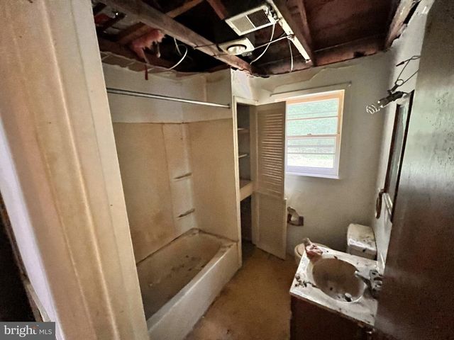 2220 BLACK WALNUT PL, Bryans Road, MD 20616