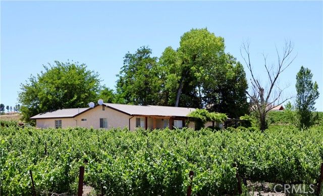 5575 El Pomar Drive, Templeton, CA 93465