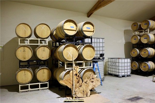 5575 El Pomar Drive, Templeton, CA 93465