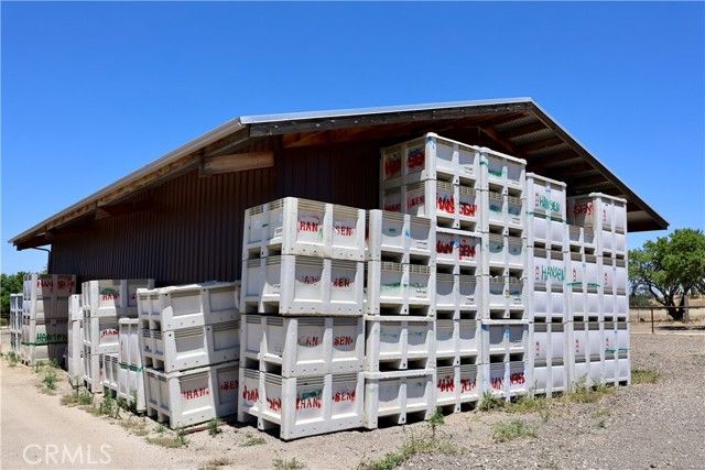 5575 El Pomar Drive, Templeton, CA 93465