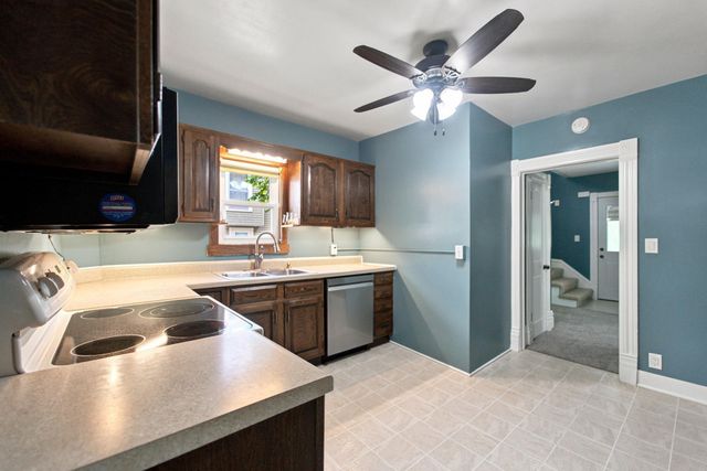 504 Walnut Street, Cedar Falls, IA 50613