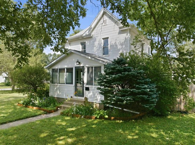 504 Walnut Street, Cedar Falls, IA 50613