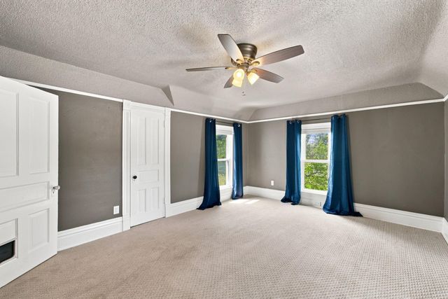 504 Walnut Street, Cedar Falls, IA 50613