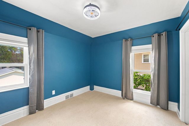 504 Walnut Street, Cedar Falls, IA 50613