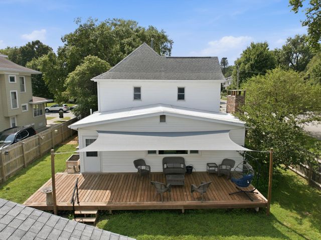 504 Walnut Street, Cedar Falls, IA 50613