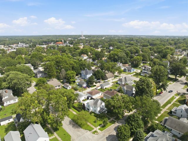504 Walnut Street, Cedar Falls, IA 50613
