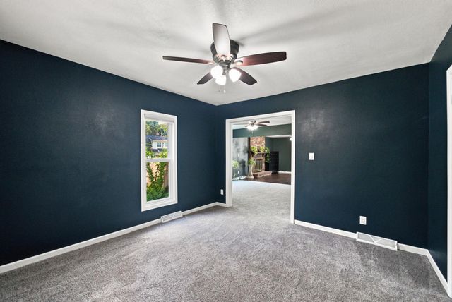 504 Walnut Street, Cedar Falls, IA 50613