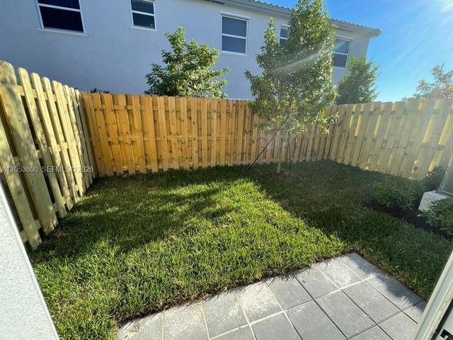 2634 SE 11th Ct 2634, Homestead, FL 33035