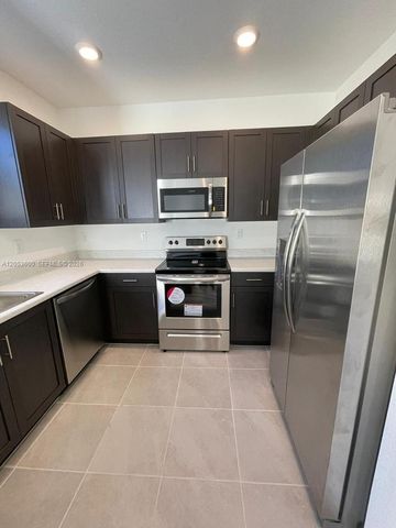 2634 SE 11th Ct 2634, Homestead, FL 33035