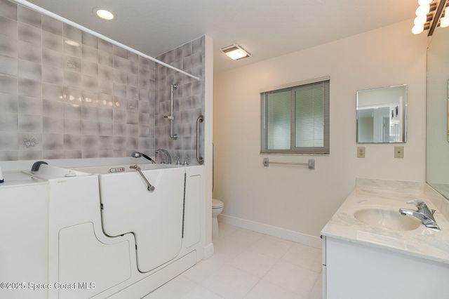 1375 Mayflower Avenue, Melbourne, FL 32940