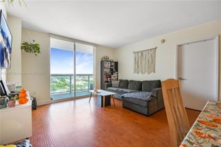 1800 N Bayshore Dr 2208, Miami, FL 33132