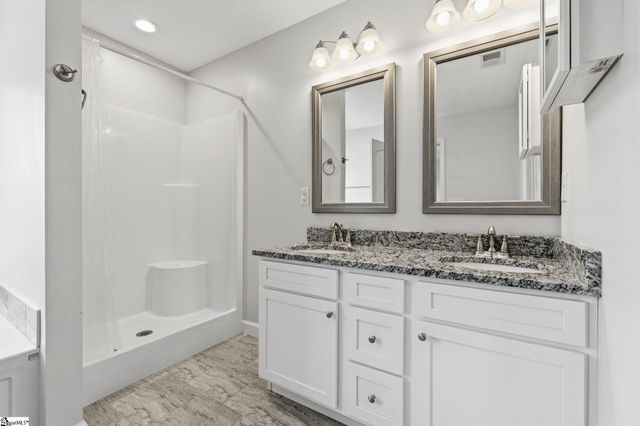 502 Foster Place Drive, Inman, SC 29349