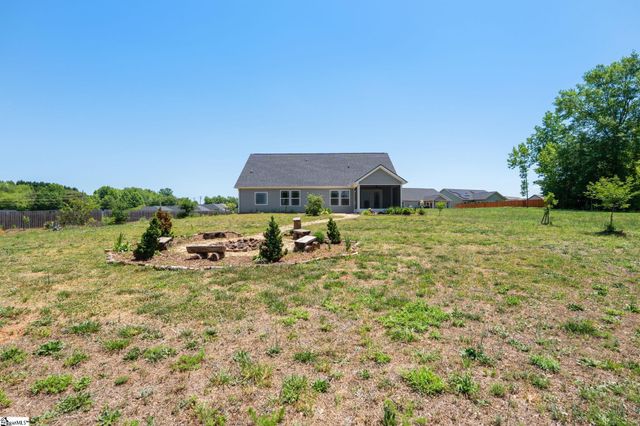 502 Foster Place Drive, Inman, SC 29349