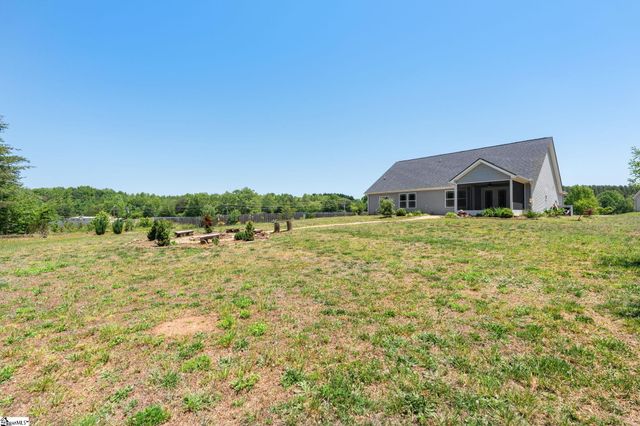 502 Foster Place Drive, Inman, SC 29349